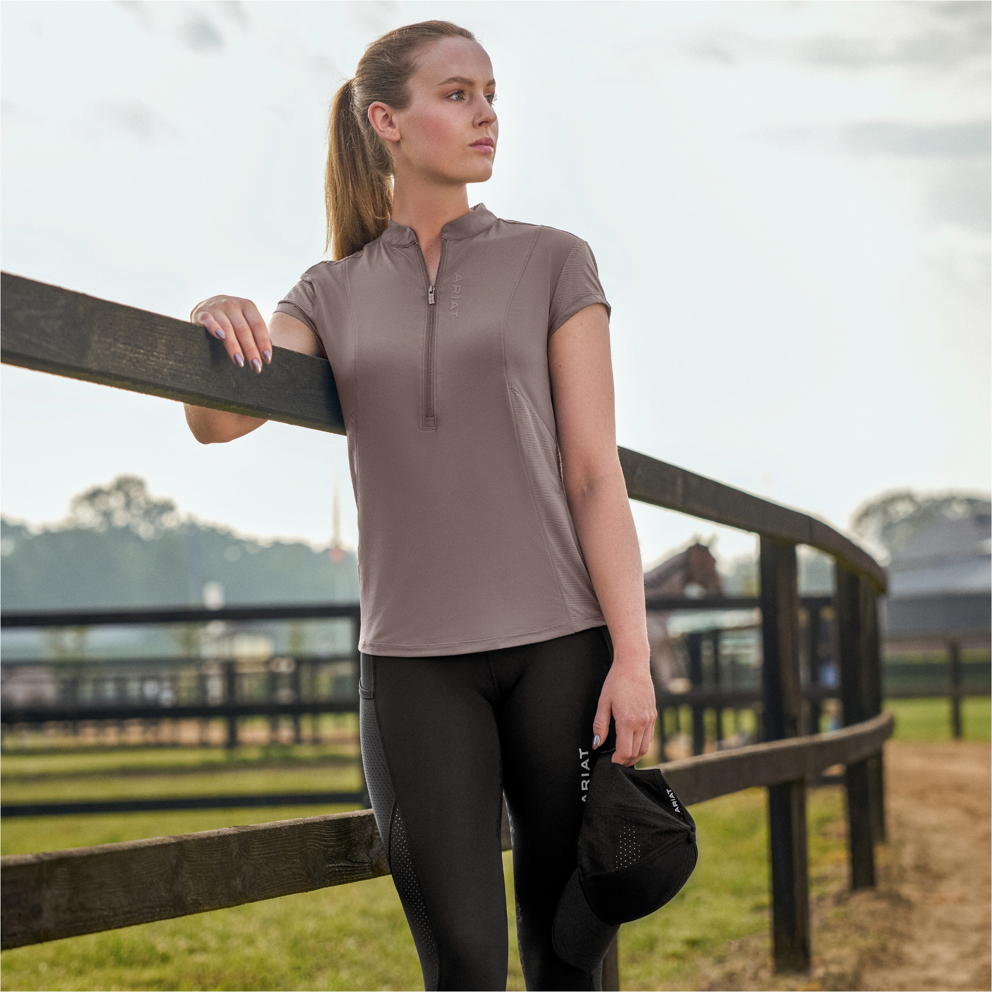 2025 Ariat Womens Breathe 1/4 Zip Cap Sleeve Baselayer 10055136 - Plum Grey